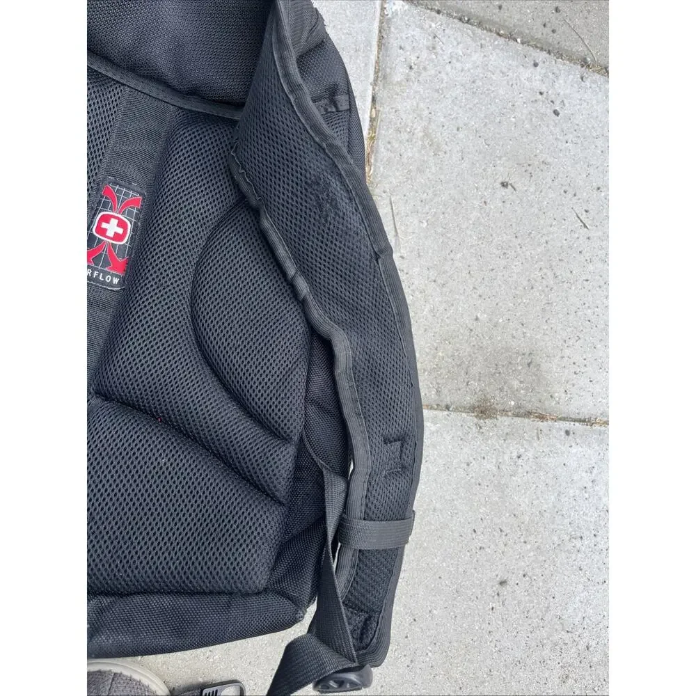WTRA-18-JH-3106 Wenger Swiss Army Original Laptop Hiking Backpack Media Pocket